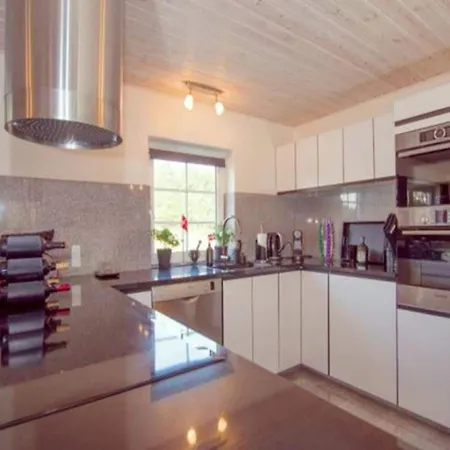 Luxury Retreat With Pool - By Traum Dom wakacyjny *