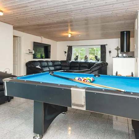Luxury Retreat With Pool - By Traum Vakantiehuis *