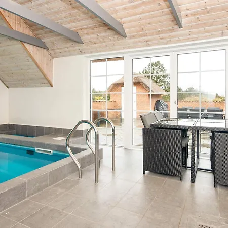 Vakantiehuis Luxury Retreat With Pool - By Traum