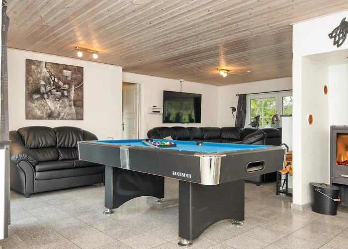 Luxury Retreat With Pool - By Traum Vakantiehuis *