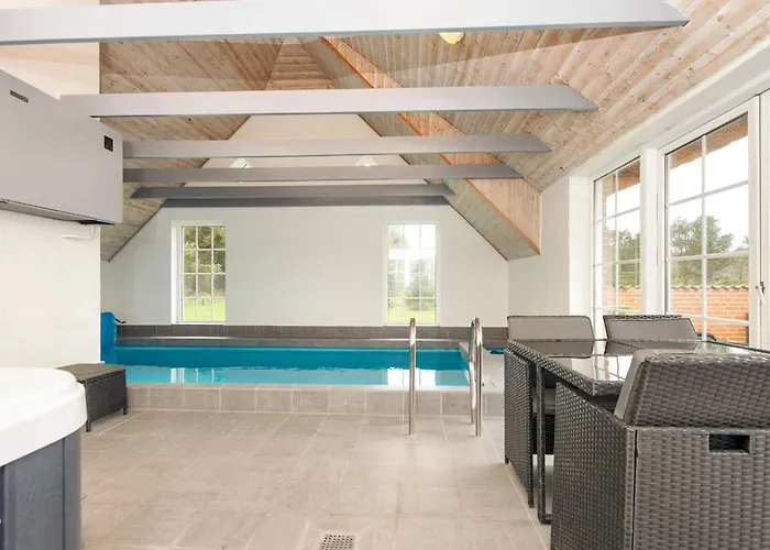 Vakantiehuis Luxury Retreat With Pool - By Traum
