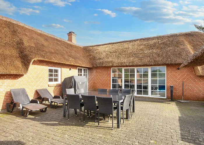 Vakantiehuis Luxury Retreat With Pool - By Traum *